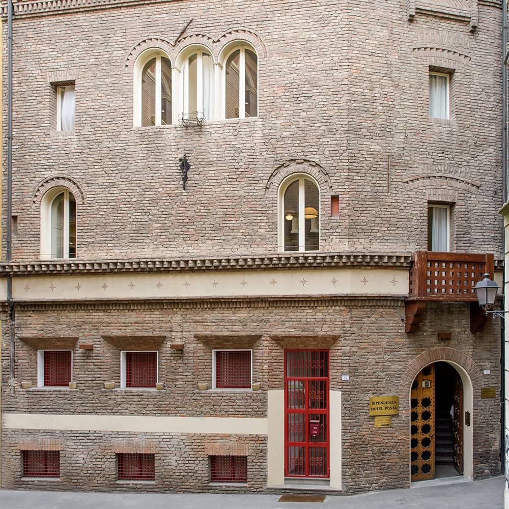 ALBERGO REGGIO 3*